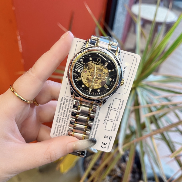 ブランド時計角部分ディテール